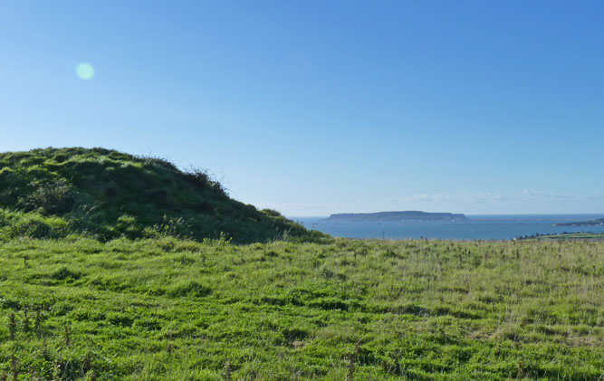 Round barrow above Sutton Poyntz